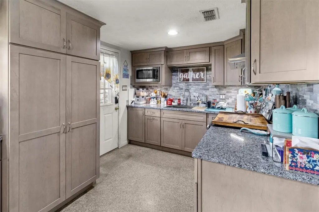 1529 NW 143rd Street Gainesville FL 32606