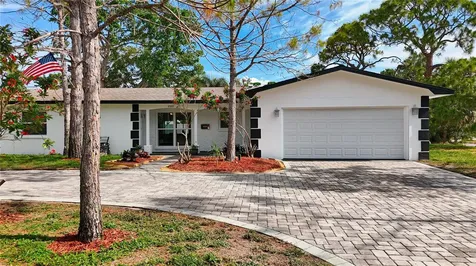 2001 Pinellas Point Drive S St Petersburg FL 33712
