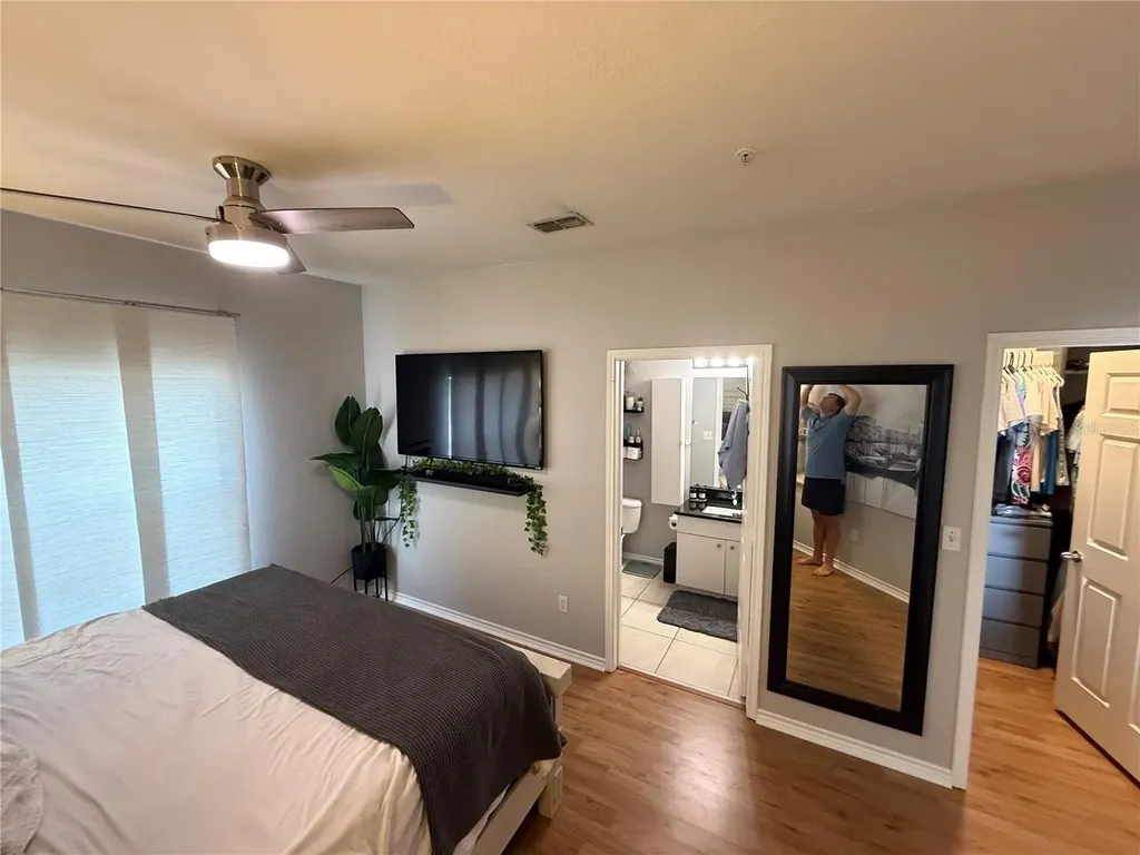 4333 Bayside Village Drive Tampa FL 33615