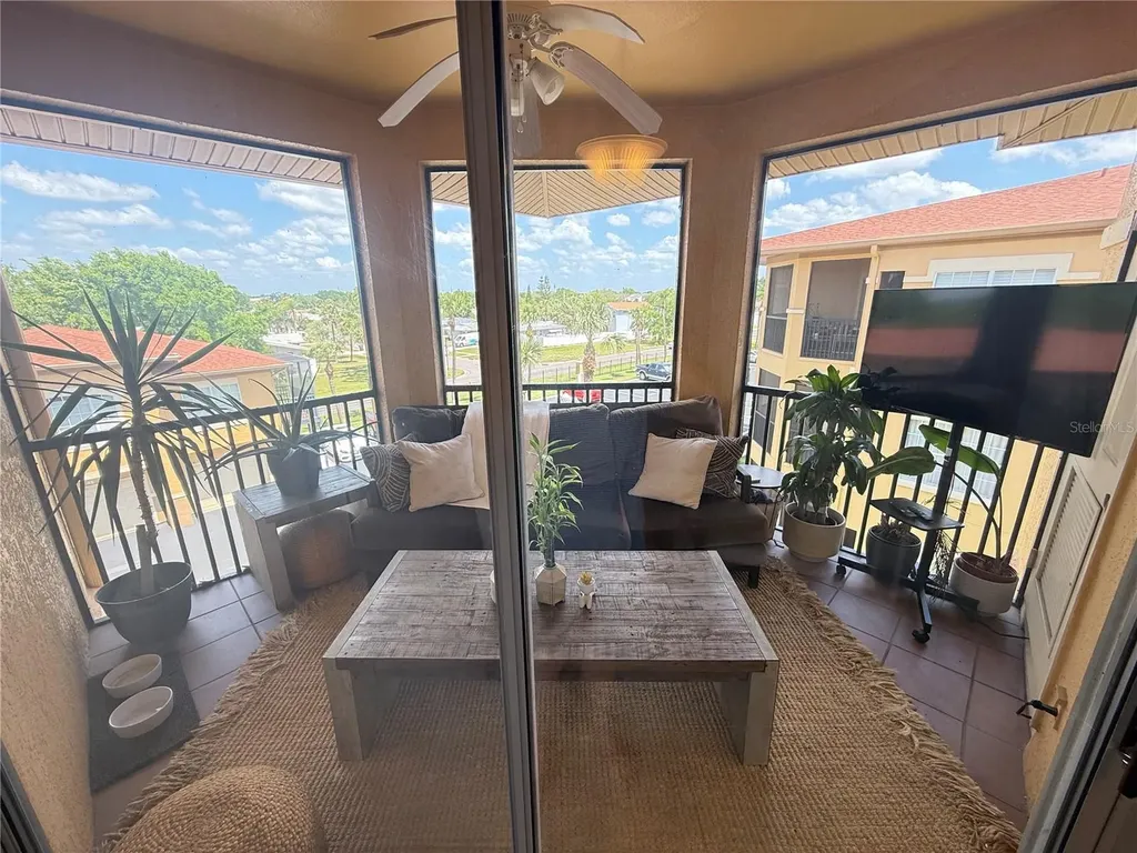 4333 Bayside Village Drive Tampa FL 33615