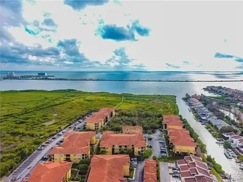 4333 Bayside Village Drive Tampa FL 33615