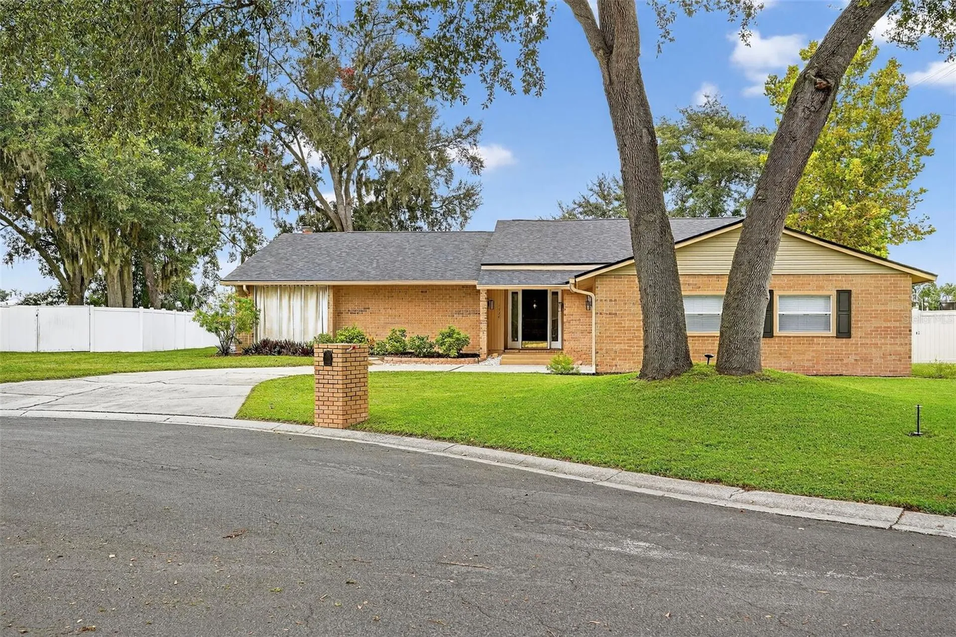 1524 New Jersey Oaks Court Lakeland FL 33801