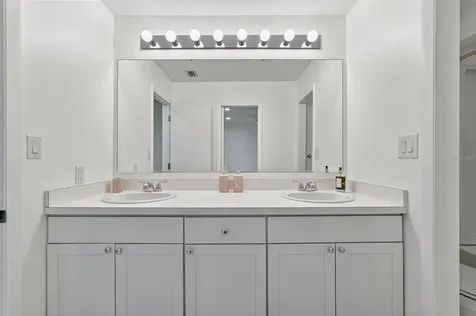 1524 New Jersey Oaks Court Lakeland FL 33801