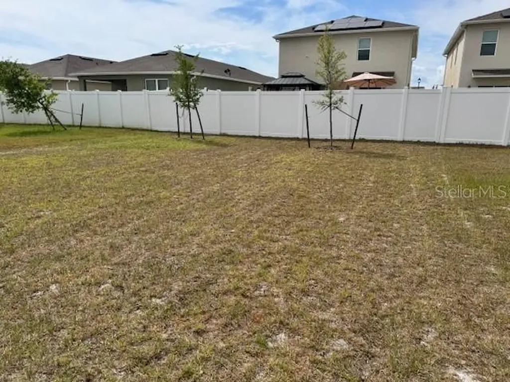 2655 Swooping Sparrow Drive Harmony FL 34773