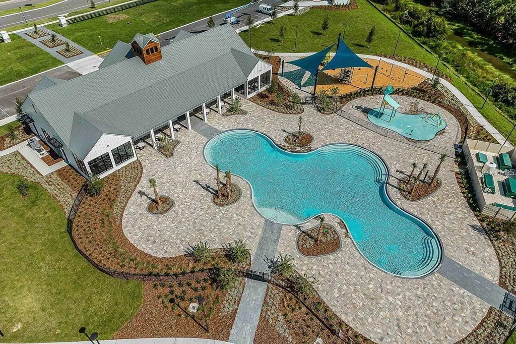 2655 Swooping Sparrow Drive Harmony FL 34773