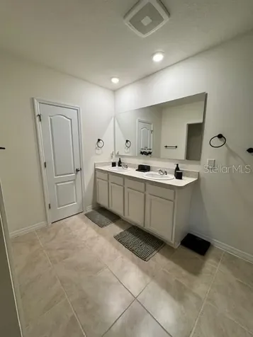 2655 Swooping Sparrow Drive Harmony FL 34773