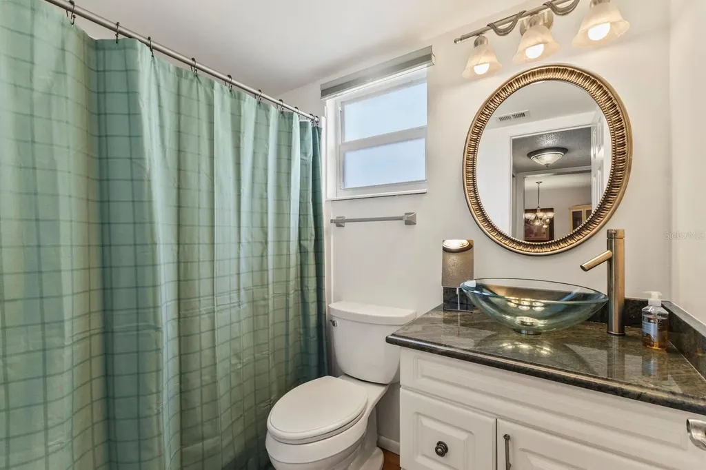 4015 Lake Bayshore Drive Bradenton FL 34205