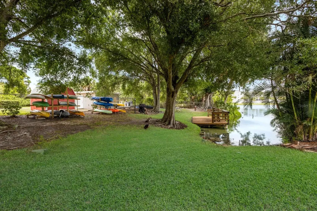 4015 Lake Bayshore Drive Bradenton FL 34205