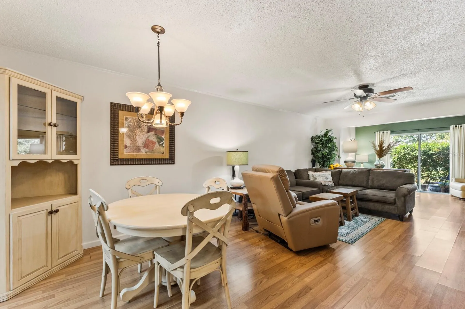 4015 Lake Bayshore Drive Bradenton FL 34205