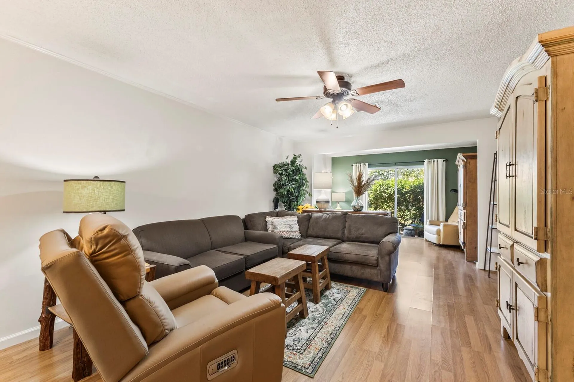 4015 Lake Bayshore Drive Bradenton FL 34205