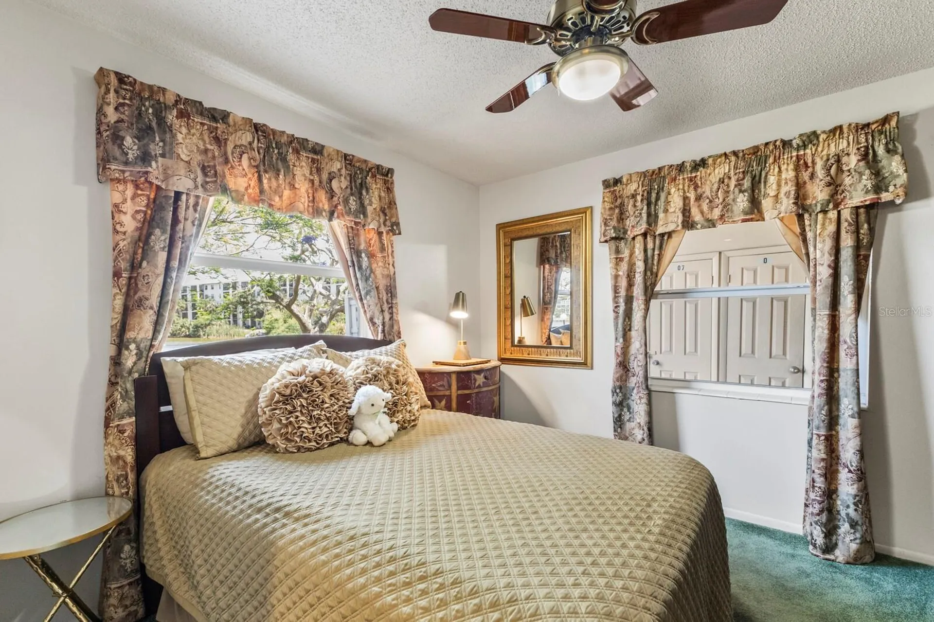 4015 Lake Bayshore Drive Bradenton FL 34205