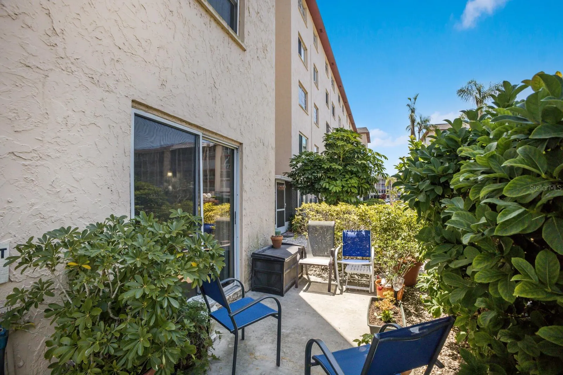 4015 Lake Bayshore Drive Bradenton FL 34205