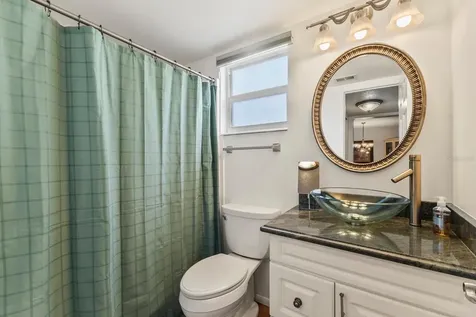 4015 Lake Bayshore Drive Bradenton FL 34205
