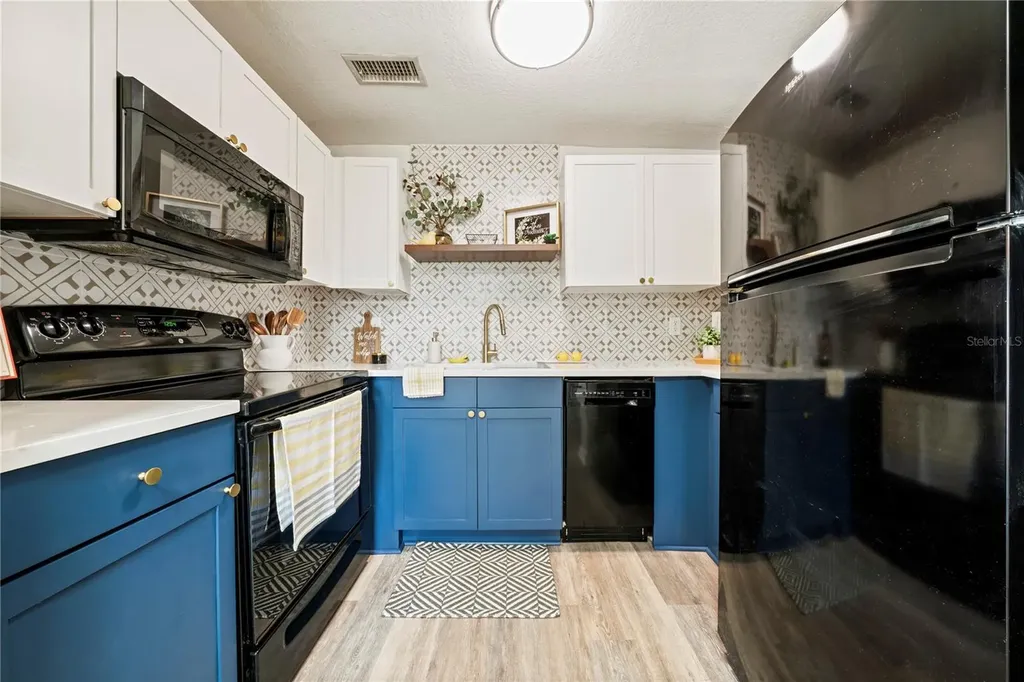 5191 Salmon Drive SE St Petersburg FL 33705