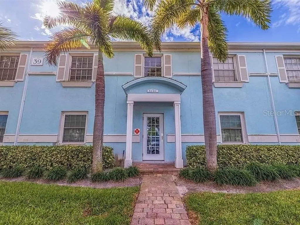 5191 Salmon Drive SE St Petersburg FL 33705