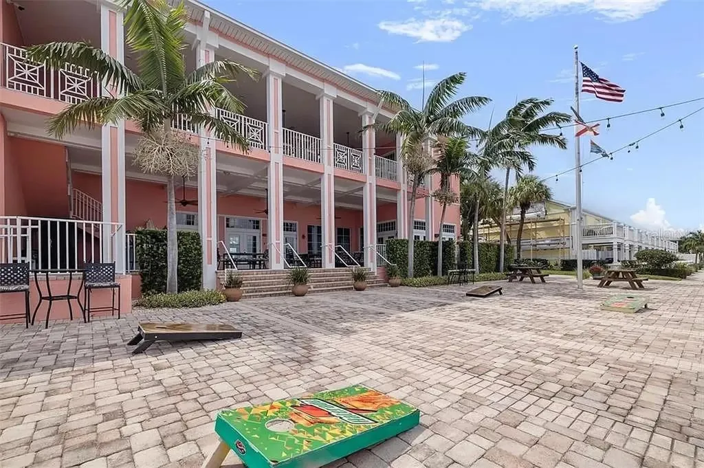 5191 Salmon Drive SE St Petersburg FL 33705