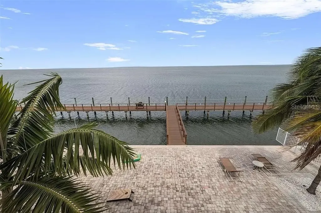 5191 Salmon Drive SE St Petersburg FL 33705