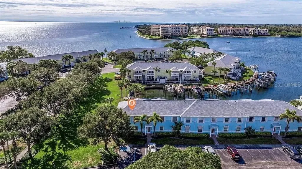 5191 Salmon Drive SE St Petersburg FL 33705