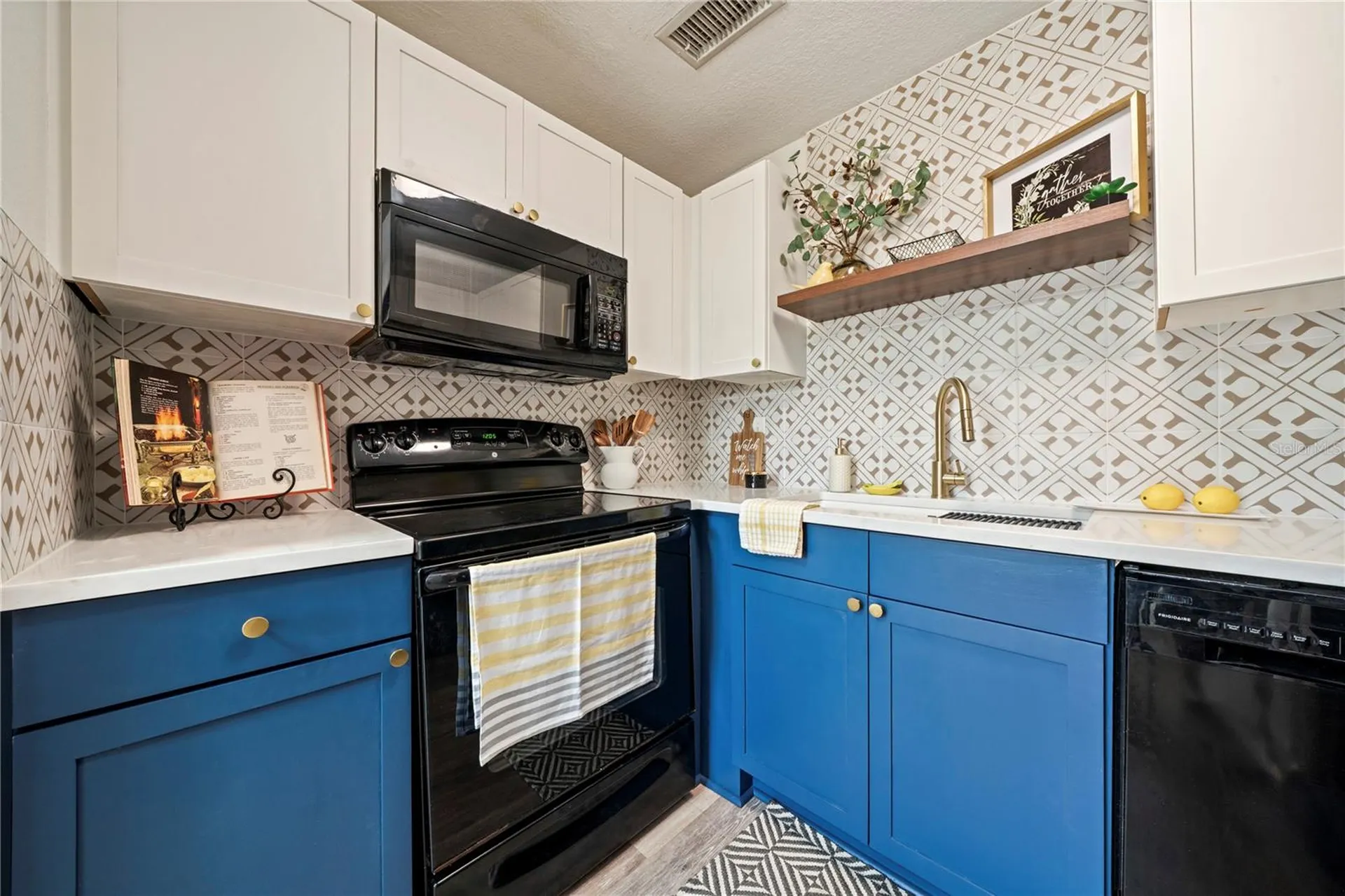 5191 Salmon Drive SE St Petersburg FL 33705