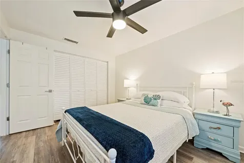 5191 Salmon Drive SE St Petersburg FL 33705