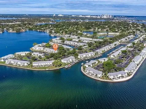 5191 Salmon Drive SE St Petersburg FL 33705