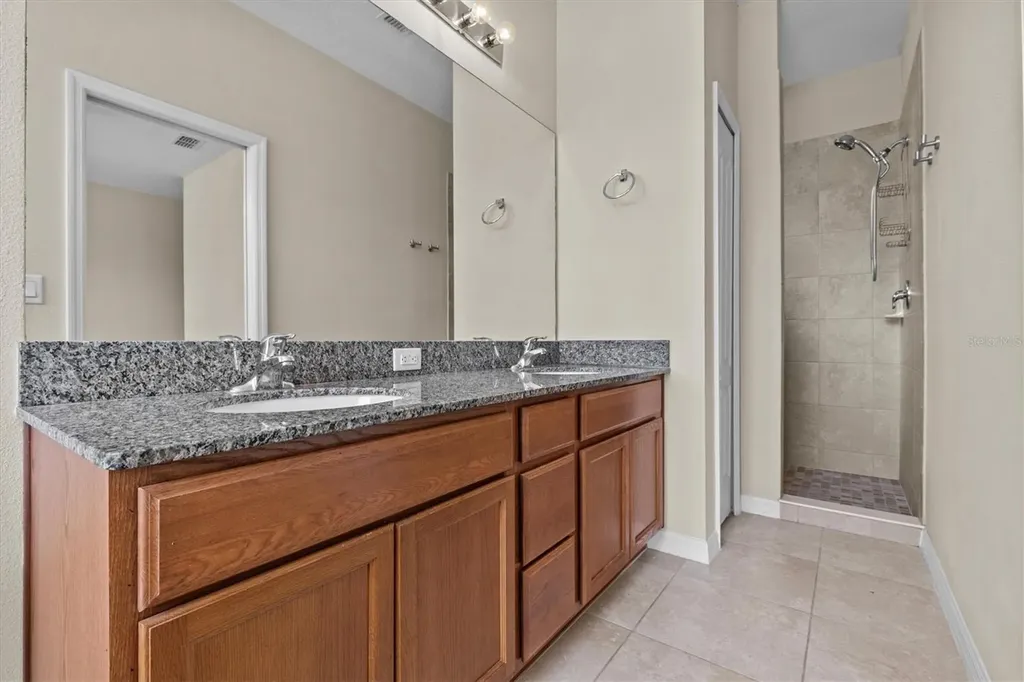 800 Callista Cay Loop Tarpon Springs FL 34689