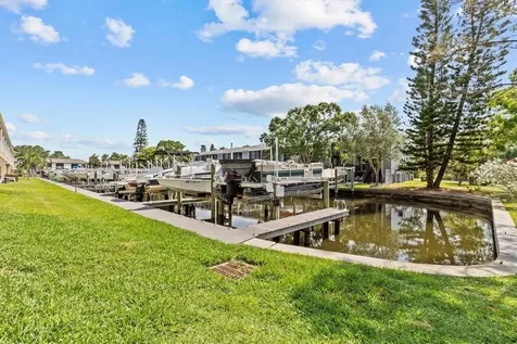 800 Callista Cay Loop Tarpon Springs FL 34689