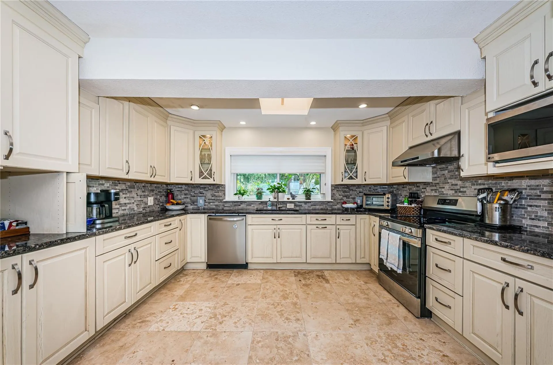 2834 Pelham Road N St Petersburg FL 33710