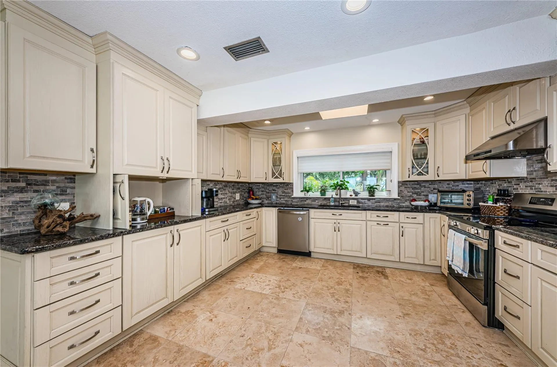 2834 Pelham Road N St Petersburg FL 33710