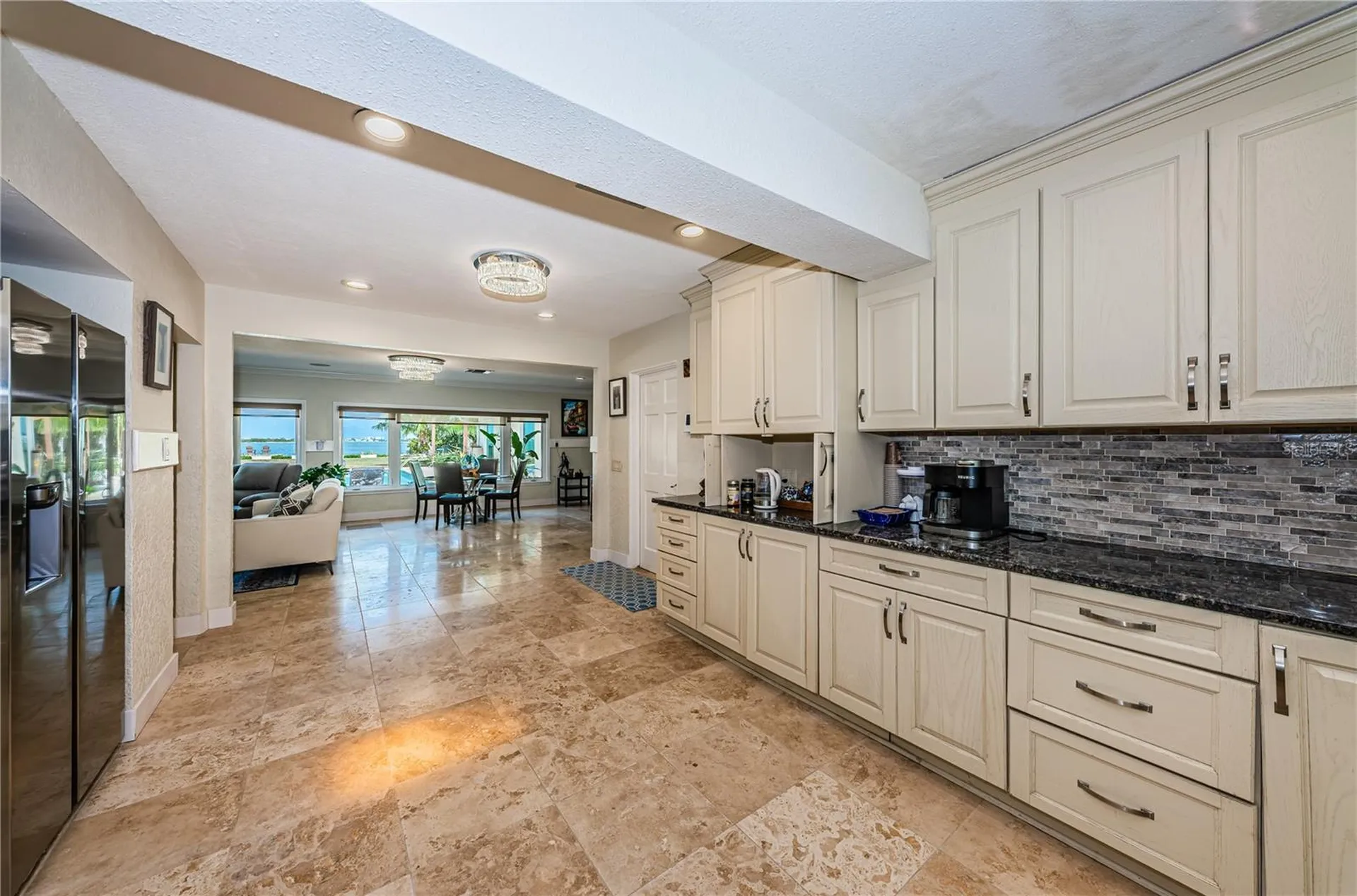 2834 Pelham Road N St Petersburg FL 33710
