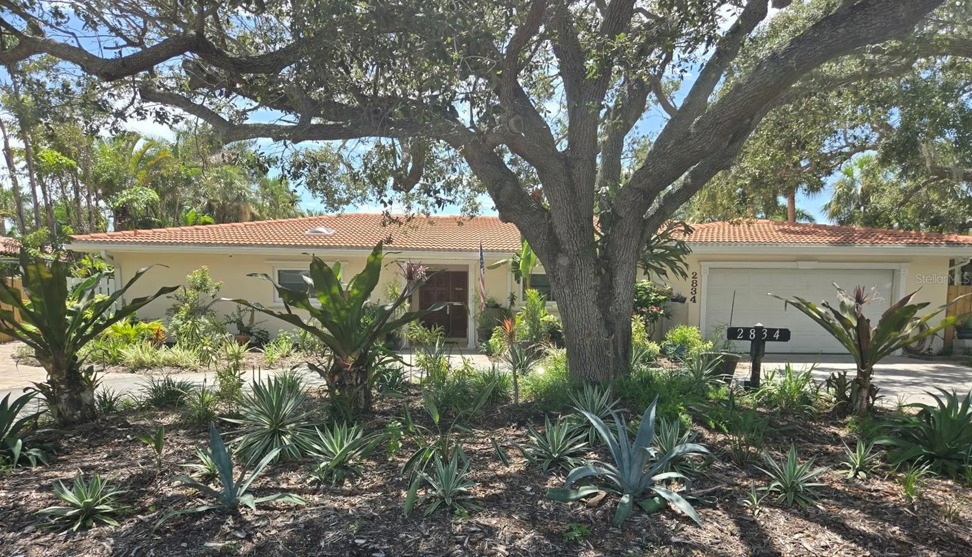 2834 Pelham Road N St Petersburg FL 33710