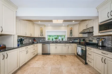 2834 Pelham Road N St Petersburg FL 33710
