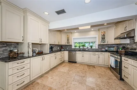 2834 Pelham Road N St Petersburg FL 33710