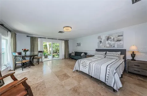 2834 Pelham Road N St Petersburg FL 33710