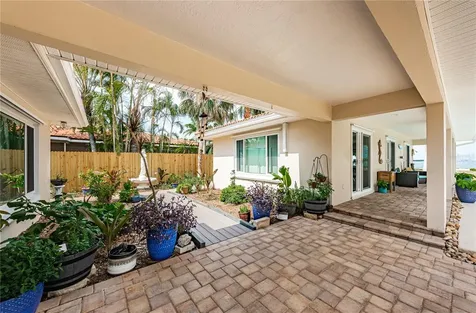 2834 Pelham Road N St Petersburg FL 33710