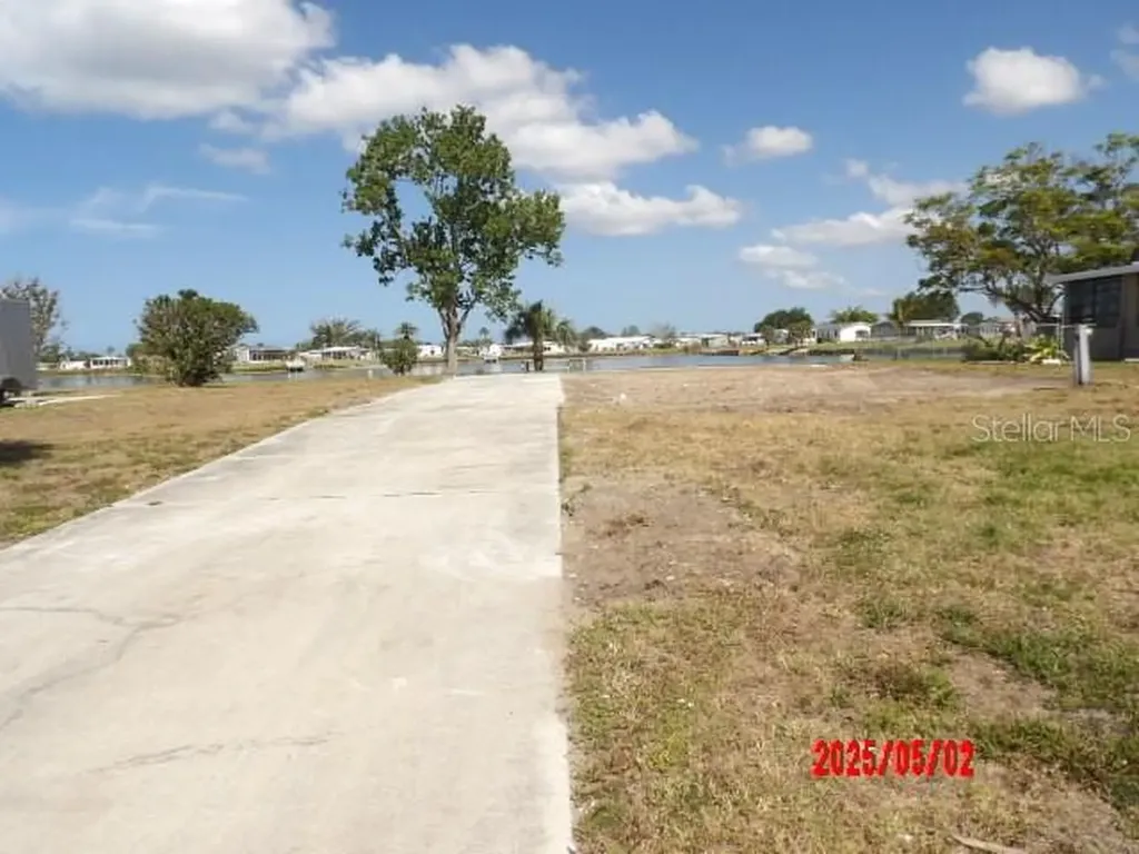6245 Oriole Boulevard Englewood FL 34224
