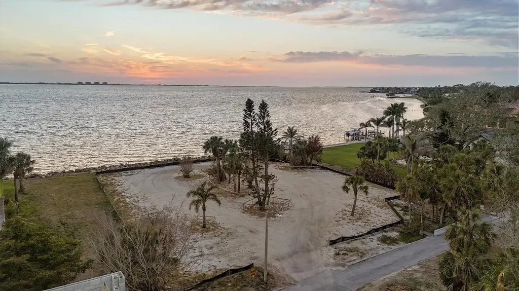 603 Indian Beach Lane Sarasota FL 34234