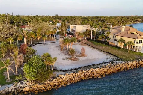 603 Indian Beach Lane Sarasota FL 34234