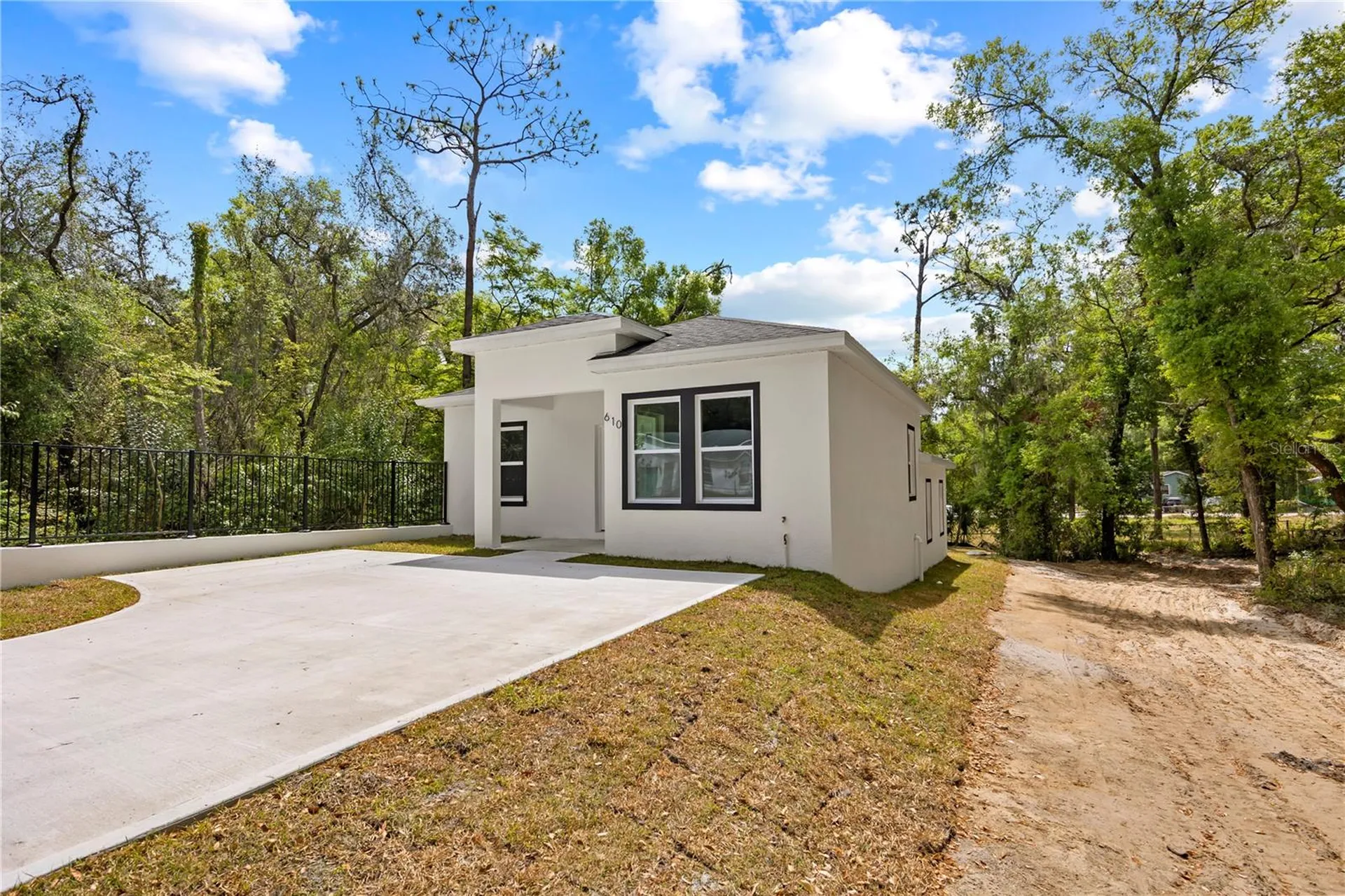 610 E Euclid Avenue Deland FL 32724
