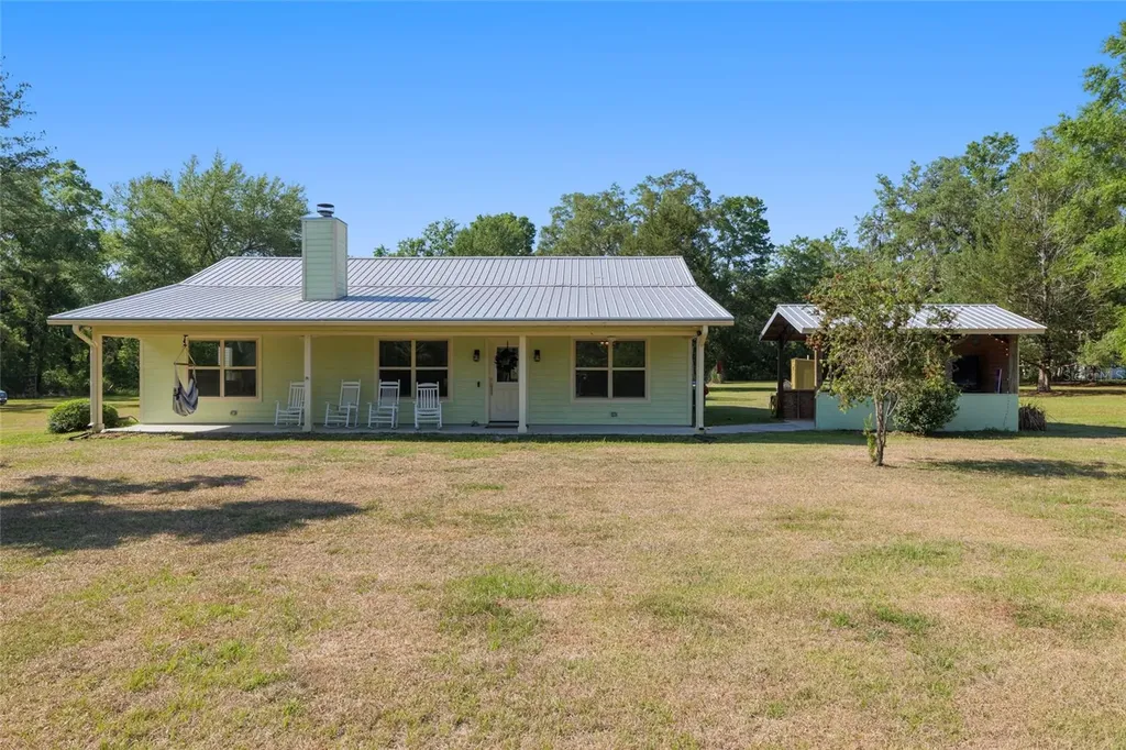 2196 SW County Road 18 Fort White FL 32038