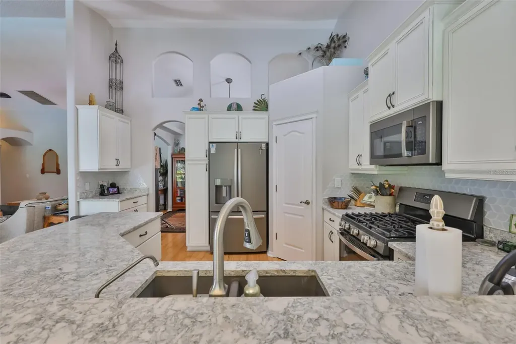 7649 Nottinghill Sky Drive Apollo Beach FL 33572