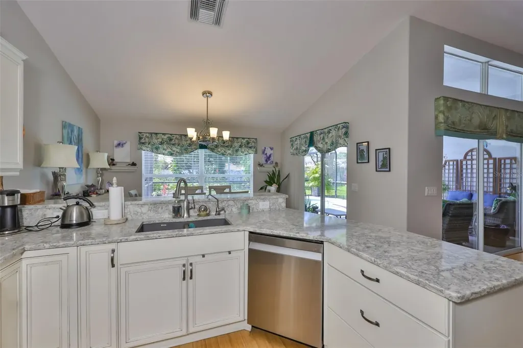 7649 Nottinghill Sky Drive Apollo Beach FL 33572