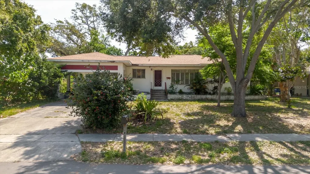 111 Orangeview Avenue Clearwater FL 33755