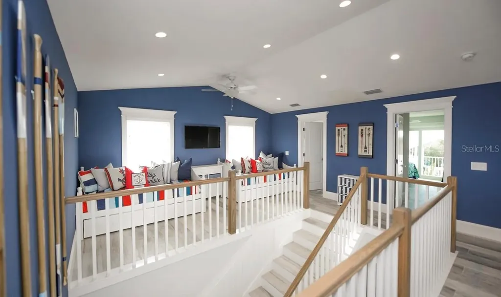 212 72nd Holmes Beach FL 34217