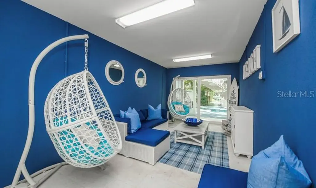 212 72nd Holmes Beach FL 34217