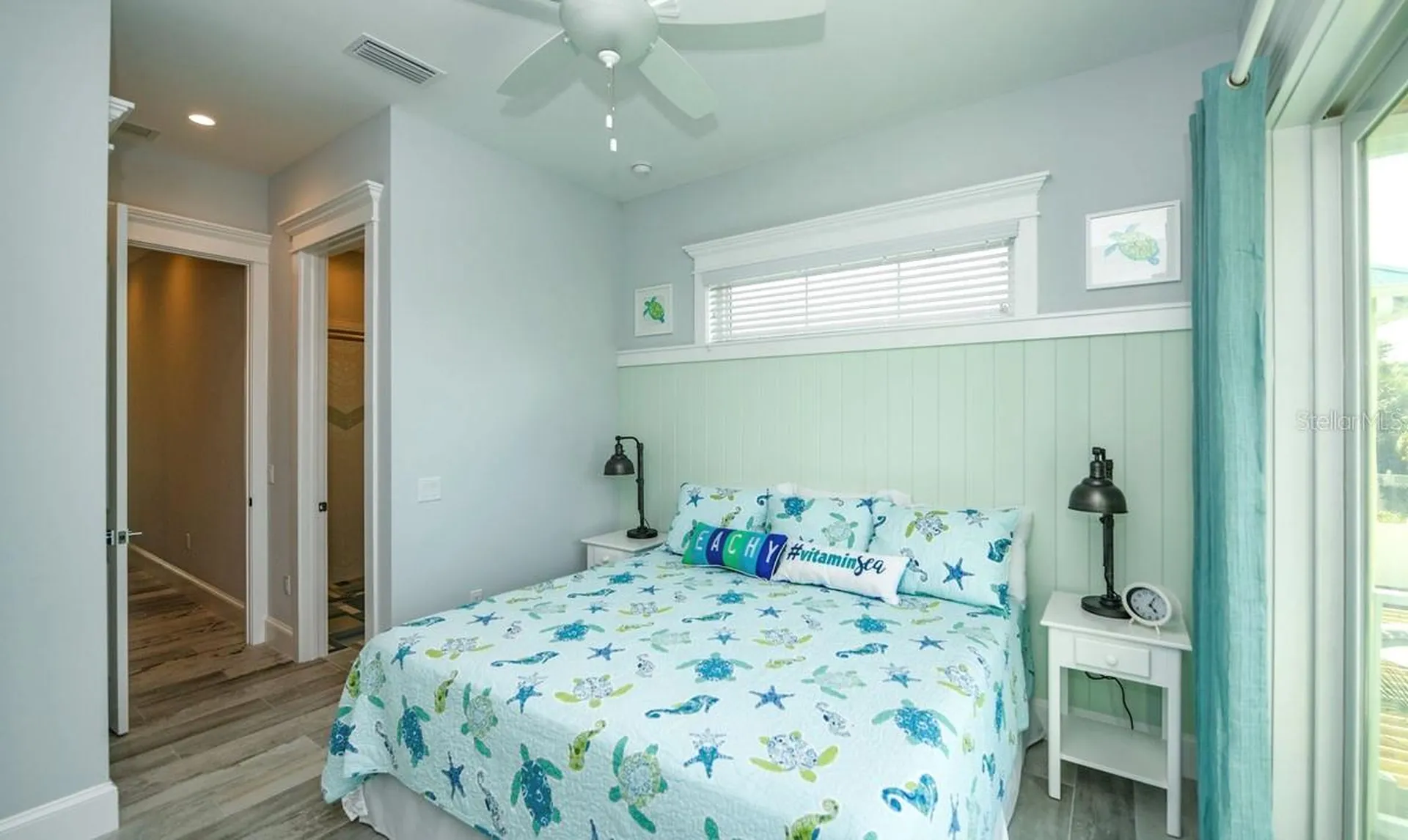 212 72nd Holmes Beach FL 34217