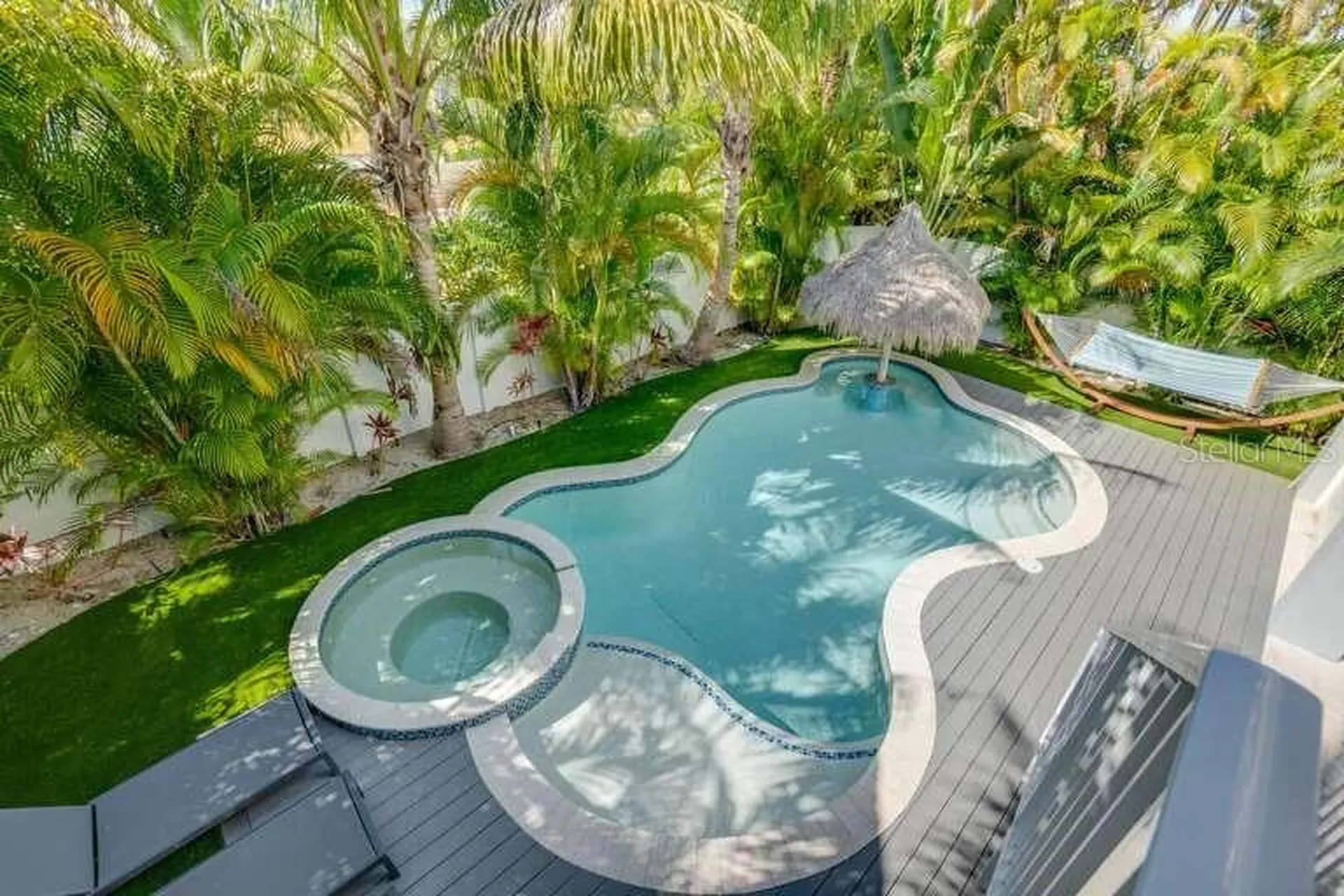 212 72nd Holmes Beach FL 34217