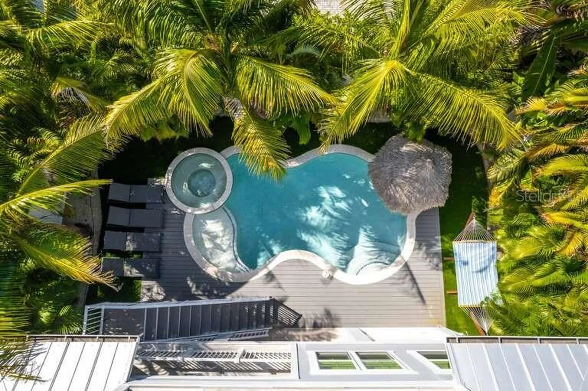 212 72nd Holmes Beach FL 34217