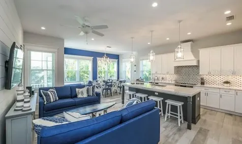 212 72nd Holmes Beach FL 34217