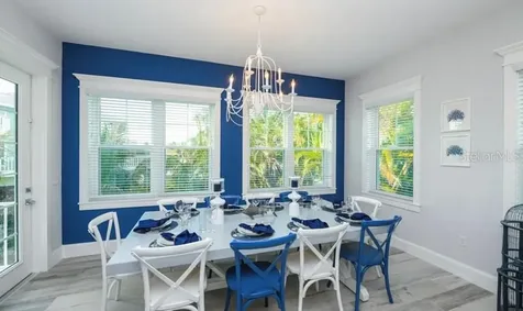 212 72nd Holmes Beach FL 34217